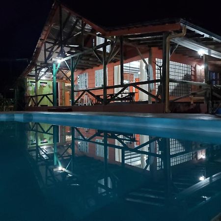 Chacara Recanto Vale Do Luar Piraquara Exteriör bild