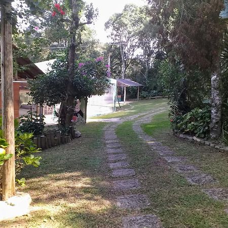 Chacara Recanto Vale Do Luar Piraquara Exteriör bild